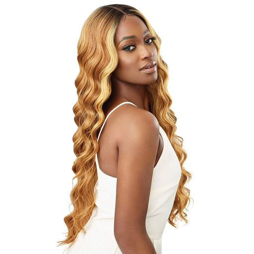 LARISSA - Outre Sleek Lay Part Synthetic Lace Front Wig