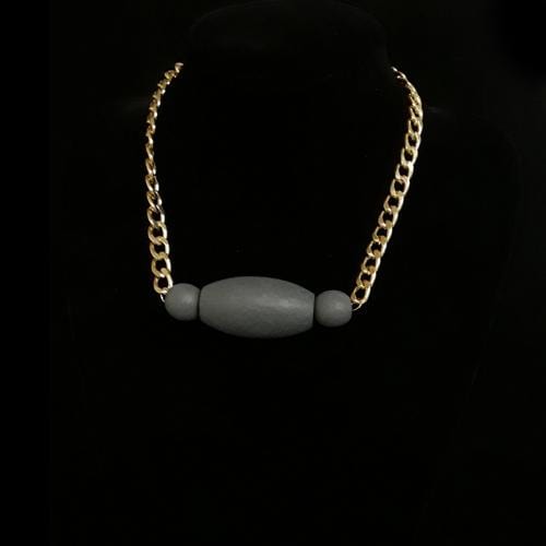 N0144 | Gold Curb Chain with Grey Wooden Beads Necklace | Hair to Beauty.