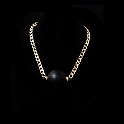 N0167 | Gold Curb Chain with Black Wooden Sphere Necklace | Hair to Beauty.